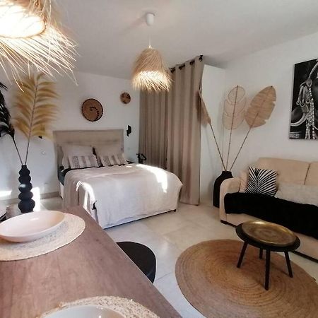 Appartement Superbe Studio Ethnique à Hyères Extérieur photo