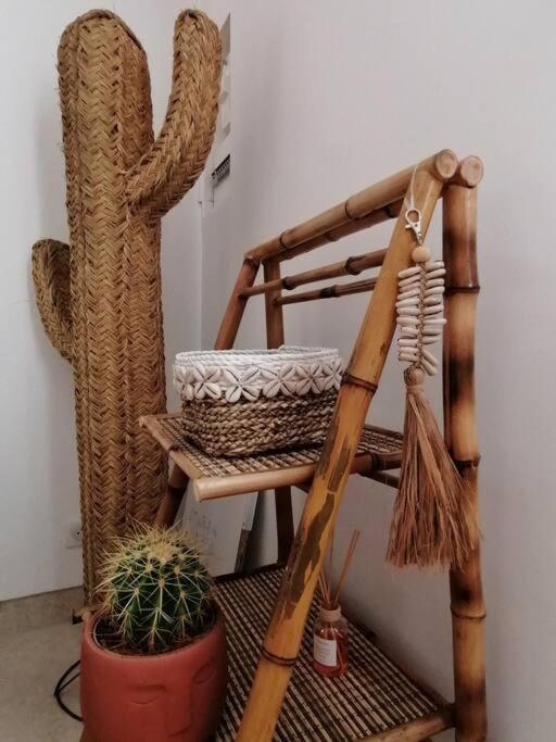 Appartement Superbe Studio Ethnique à Hyères Extérieur photo